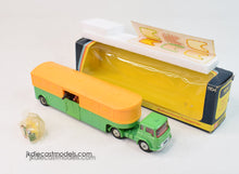 Corgi toy 1104 Bedford Horse Transporter 'Newmarket' Virtually Mint/Boxed