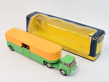 Corgi toy 1104 Bedford Horse Transporter 'Newmarket' Virtually Mint/Boxed