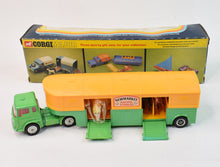 Corgi toy 1104 Bedford Horse Transporter 'Newmarket' Virtually Mint/Boxed