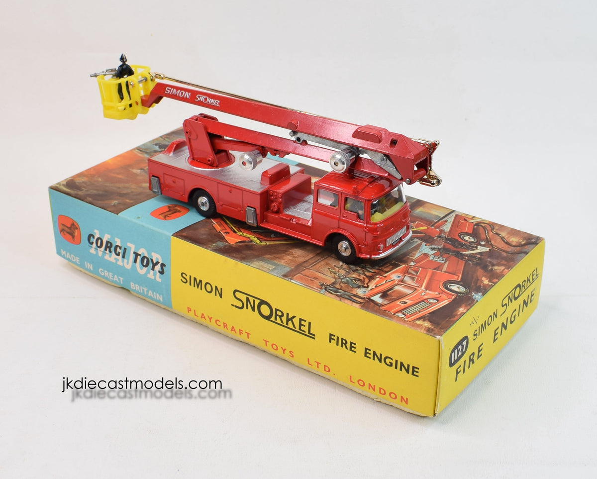 Corgi toys 1127 Simon Snorkel Virtually Mint/Boxed (Gold boom)