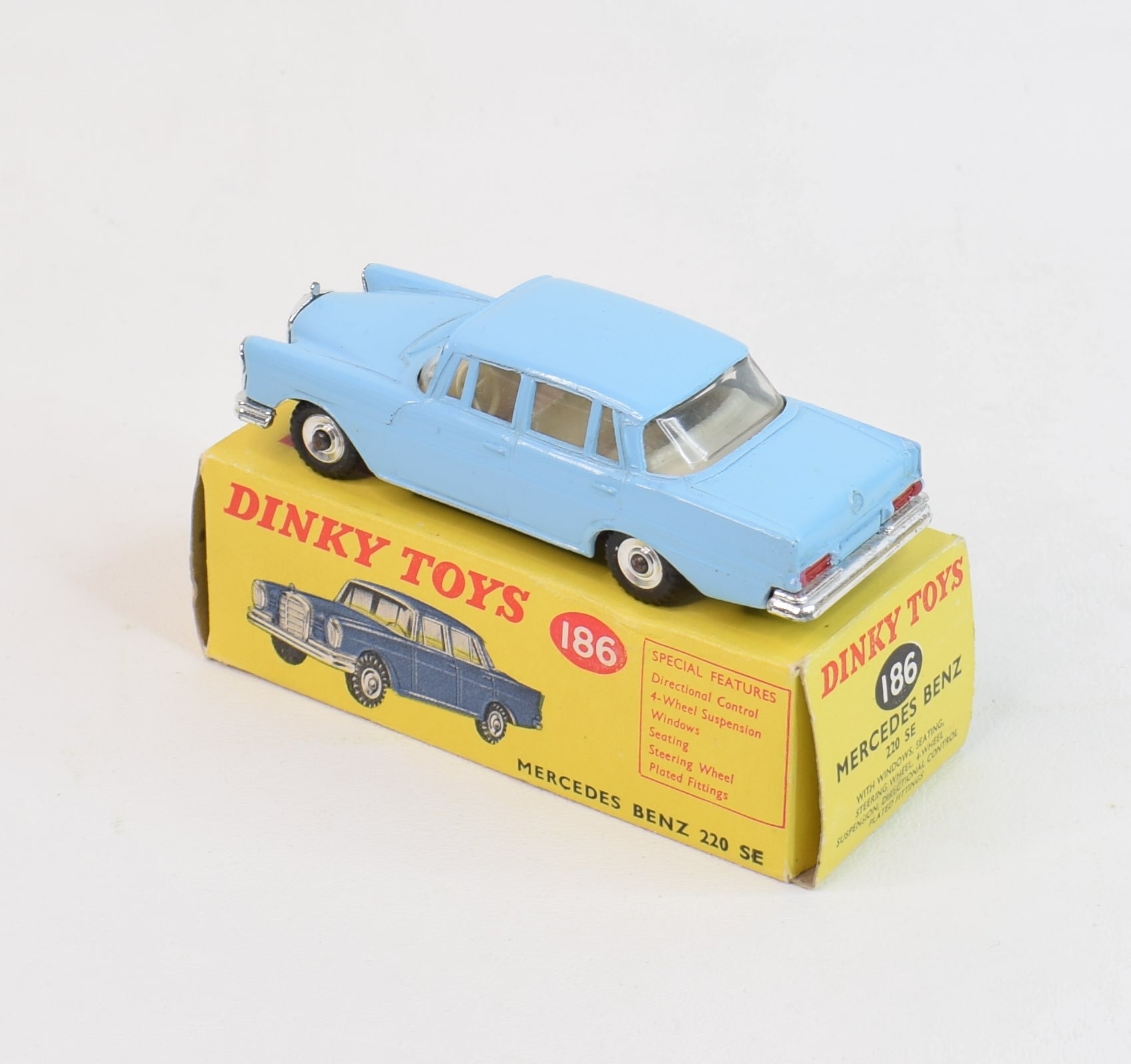 メルセデス ベンツ 220SE (W111) - 英国ディンキートイズ #186 メルセデス ベンツ 220SE (W111) - 英国ディンキートイズ #186