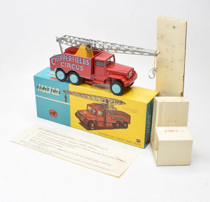 Corgi toys 1121 Chipperfields Crane Virtually Mint/Boxed (New The 'Carlton' Collection)