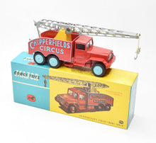 Corgi toys 1121 Chipperfields Crane Virtually Mint/Boxed (New The 'Carlton' Collection)