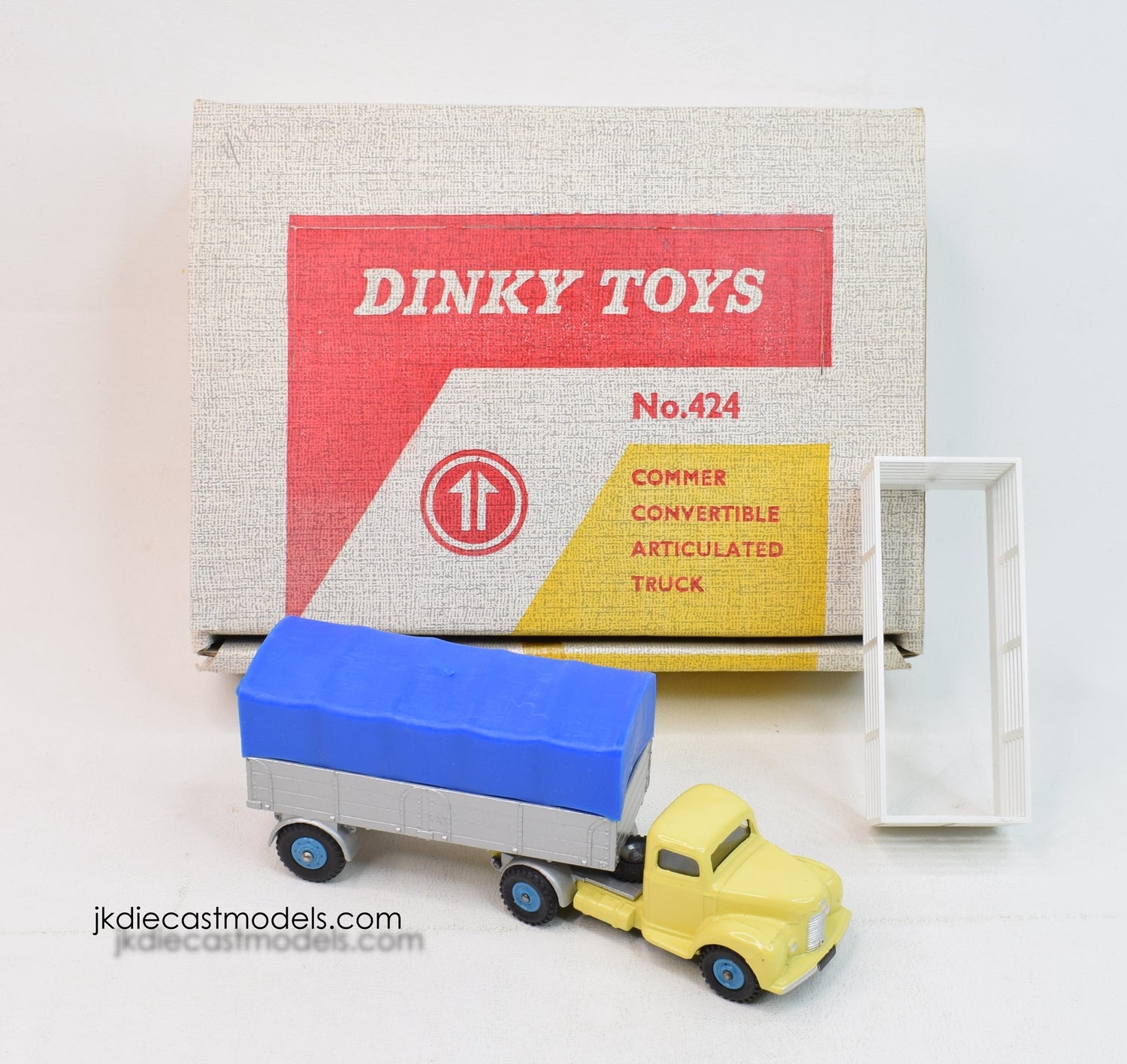 Dinky toy 424 Commer Convertible Truck Virtually Mint/Lovely box