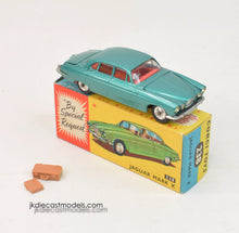 Corgi toys 238 Mark X Jaguar Virtually Mint/Nice box
