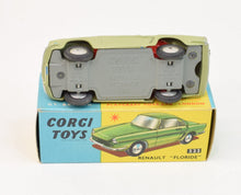 Corgi Toys 222 Renault Floride Virtually Mint/Nice box