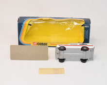 Corgi toys 461 Dutch 'Vigilant' Politie Range Rover Virtually Mint/Lovely box