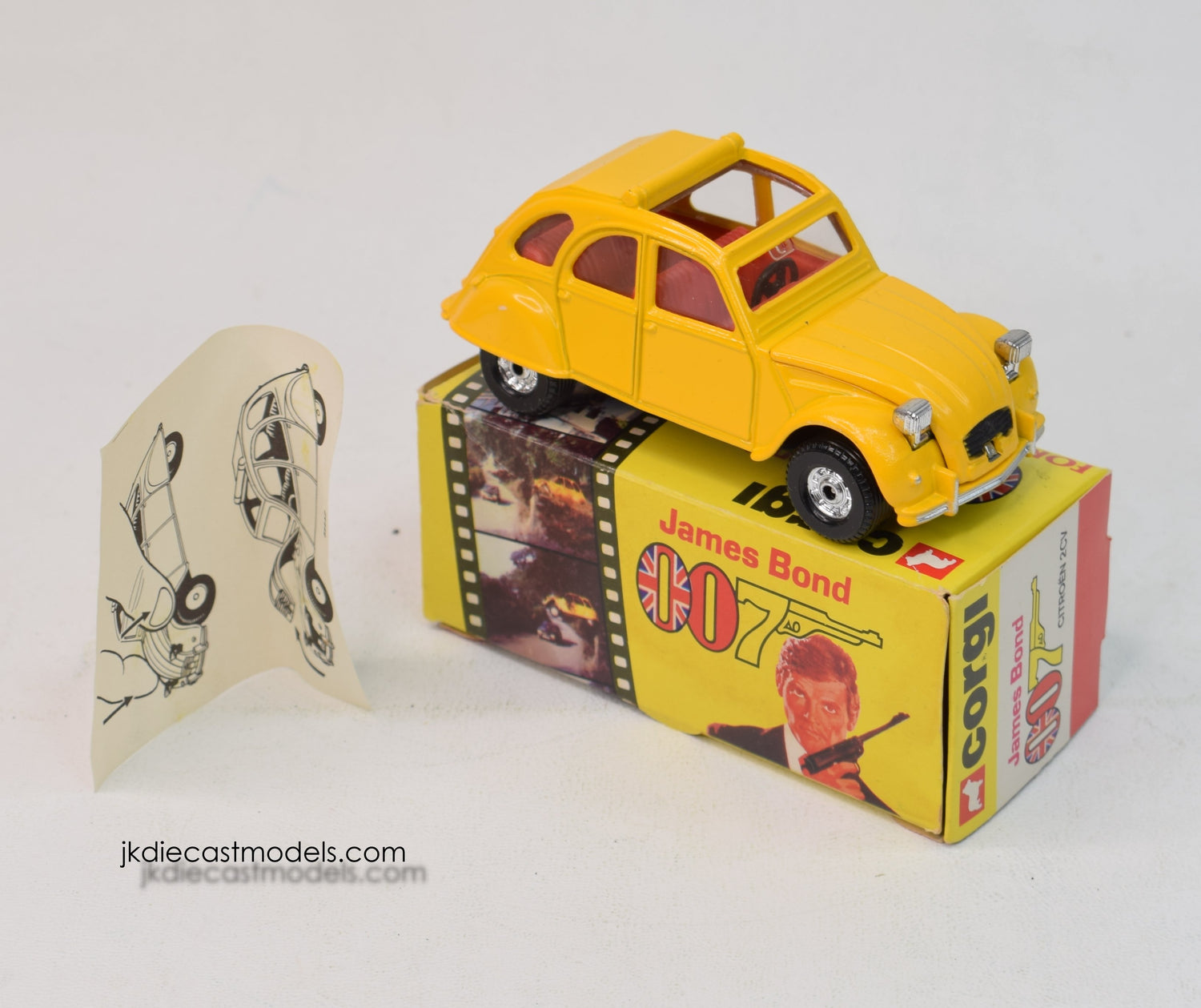 Corgi toys 272 Citroen 2cv F.Y.E.O Bond Mint/Lovely box