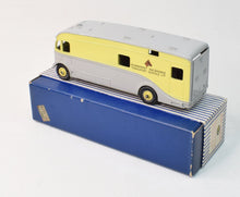 Dinky toys 979 'NEWMARKET'  Horse Box Virtually Mint/Boxed