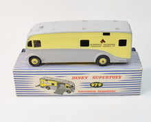 Dinky toys 979 'NEWMARKET'  Horse Box Virtually Mint/Boxed