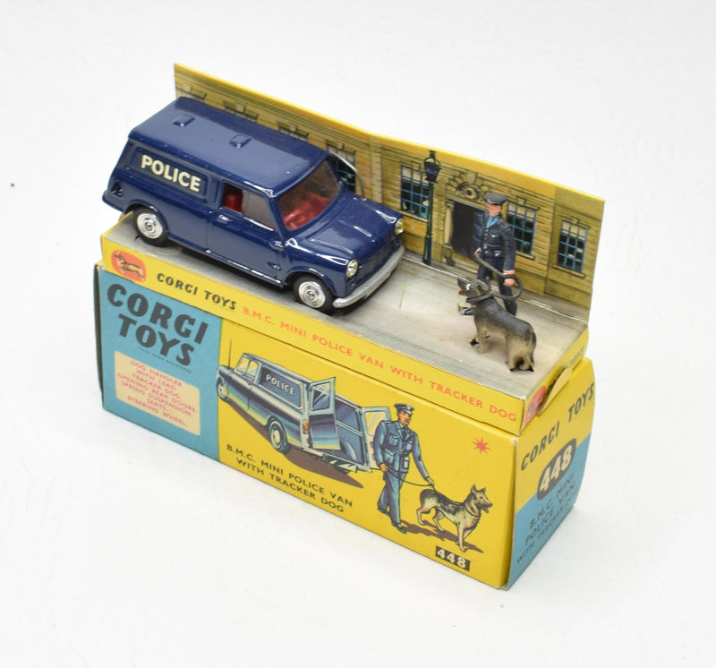 ミニカー CORGI MINI POLICE VAN with TRACKER DOG Corgi Toys 448 B.M.C. Mini Police Van With Tracker Dog - QDT