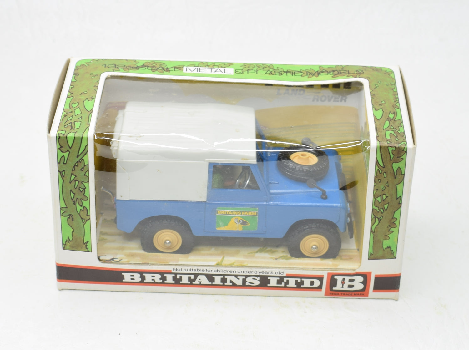 Britain's 9571 Farm Land-Rover (Old Shop Stock)