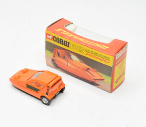 Corgi toys 389 Bond Bug 700ES Very Near Mint/Boxed (New The 'Carlton' Collection)
