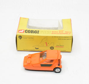 Corgi toys 389 Bond Bug 700ES Very Near Mint/Boxed (New The 'Carlton' Collection)