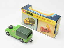 Corgi toys 438 Land-Rover Very Near Mint/Boxed The 'Carlton' Collection