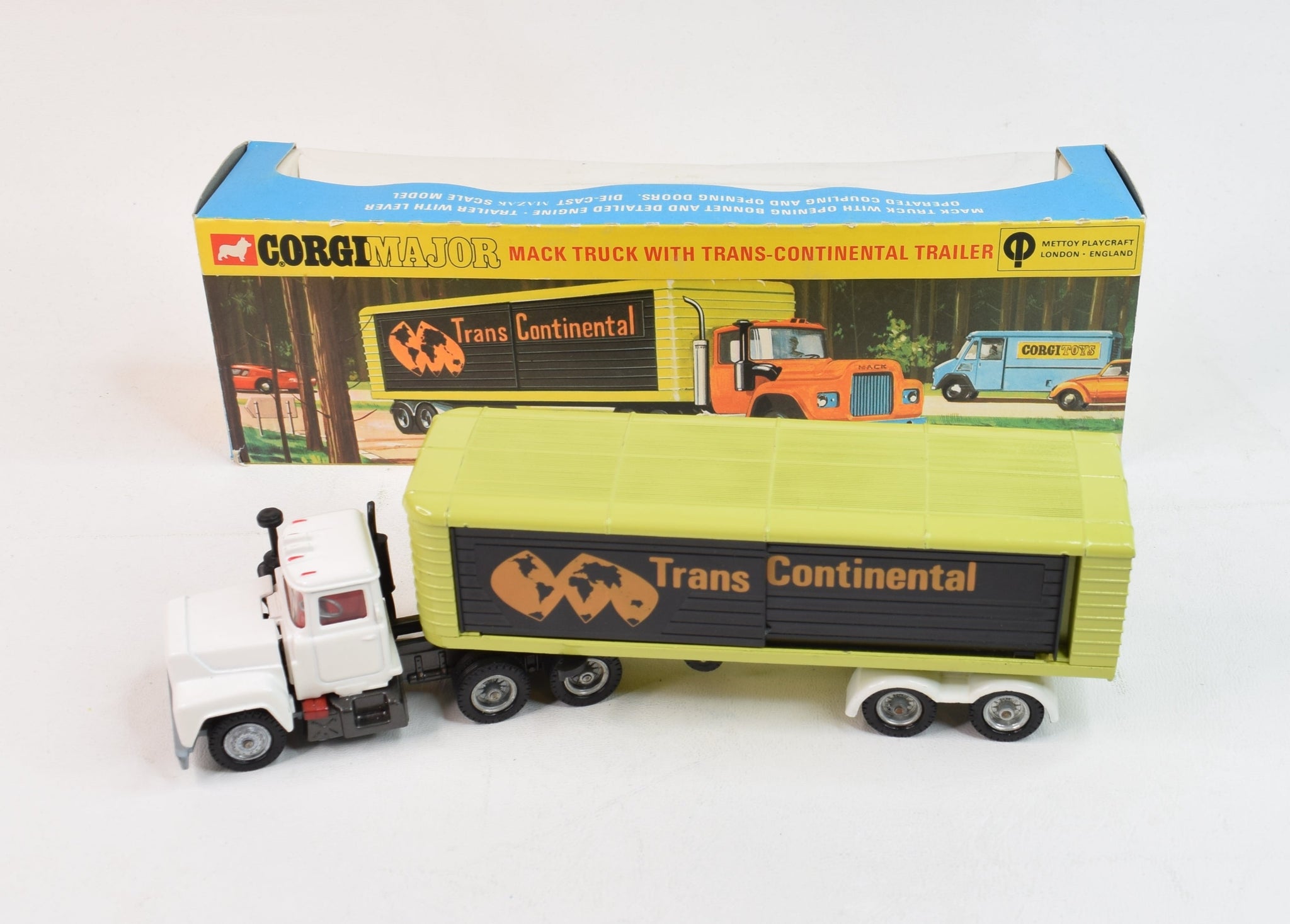 Corgi toys 1100 Mack Truck Trans-Continental Trailer Virtually