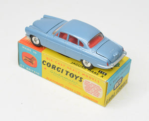 Corgi toys 238 Mark X Jaguar Very Near Mint/Boxed