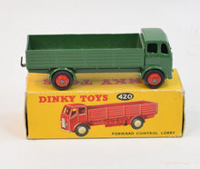 Dinky toys 25r/420 Forward Control Virtually Mint/Boxed (Dark green) 'Hard Rock' Collection