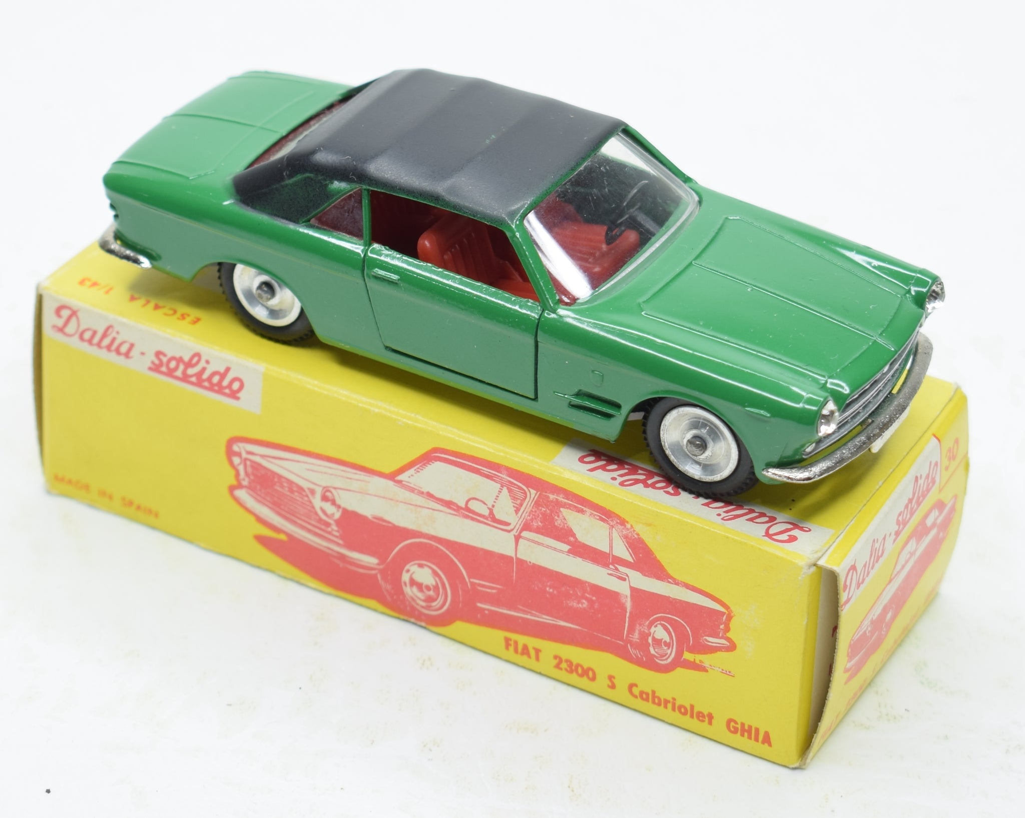 Dalia Solido Fiat 2300 S Cabriolet Ghia No Mebetoys No Mercury No Dinky Dalia Solido Fiat 2300 S Cabriolet Ghia No Mebetoys No Mercury No Dinky