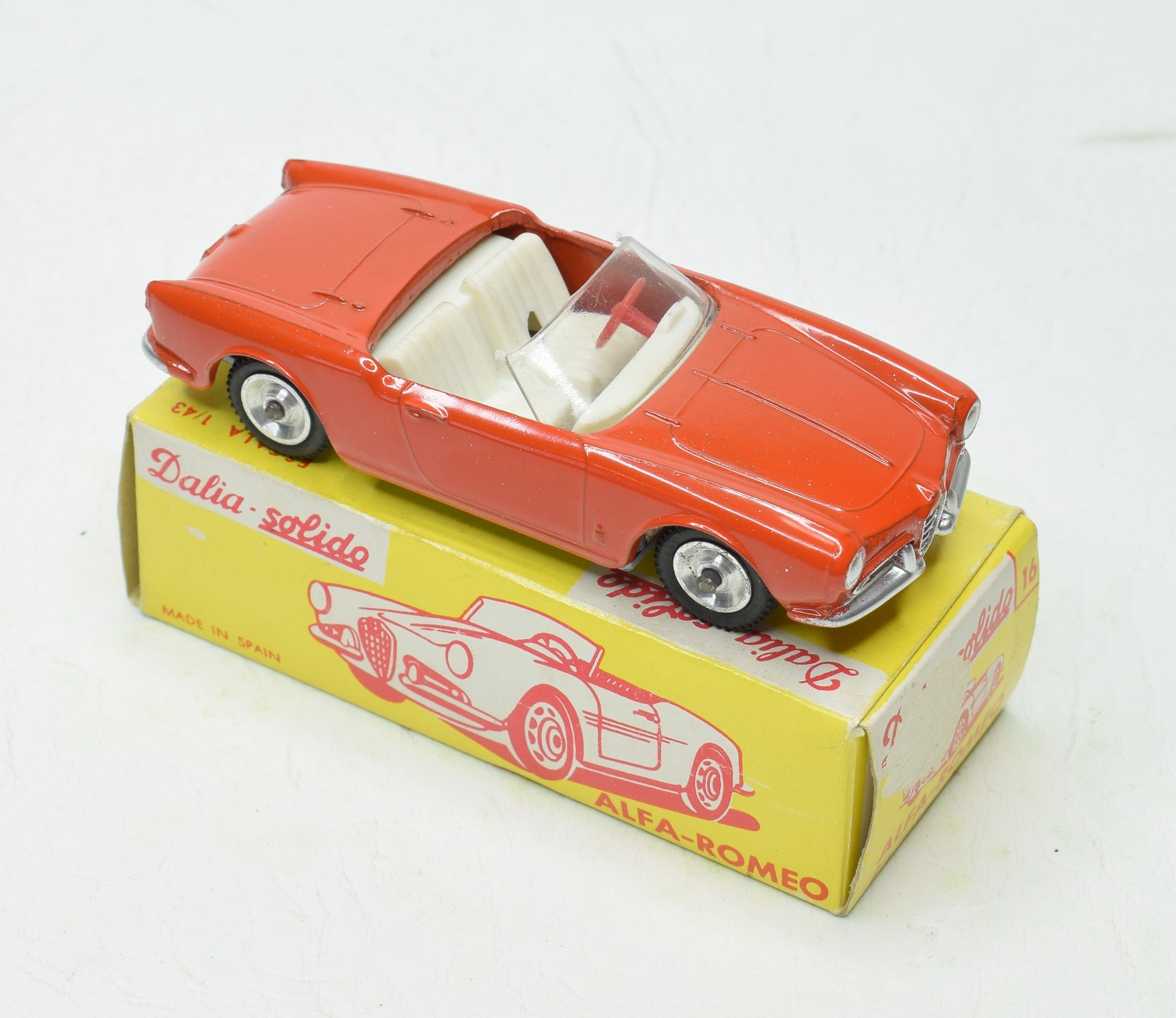 SOLIDO BROSOL ALFA romeo Giulietta Spider Industrie Brasileira 1:43 1960 EUR 350,00 - FR SOLIDO BROSOL ALFA romeo Giulietta Spider Industrie Brasileira 1:43 1960 EUR 350,00 - FR