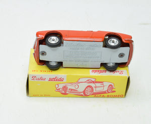 Dalia-Solido 16 Alfa-Romeo Spider Very Near Mint/Boxed