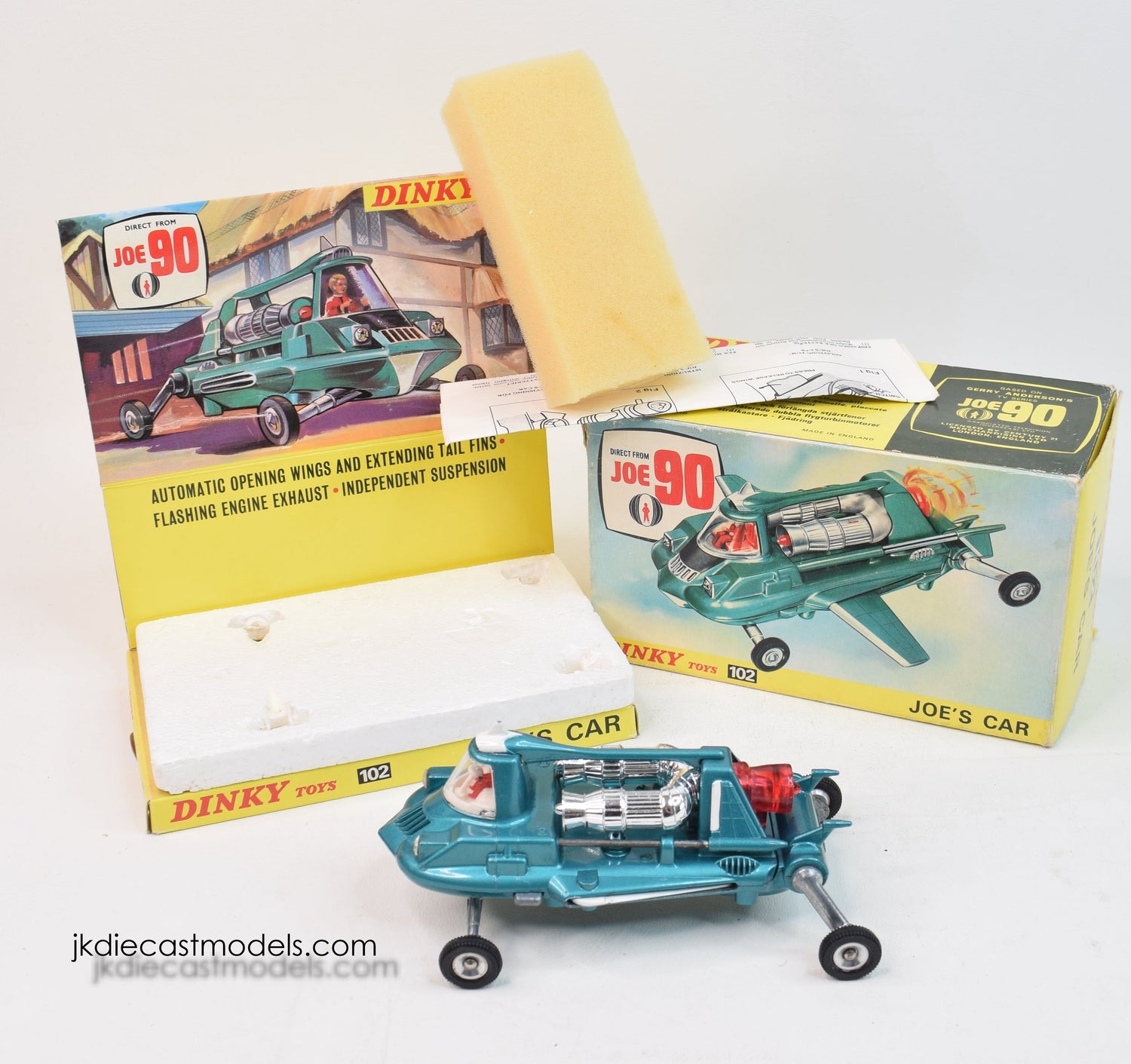 Dinky toy 102 Joe's Car Very Near Mint/Boxed