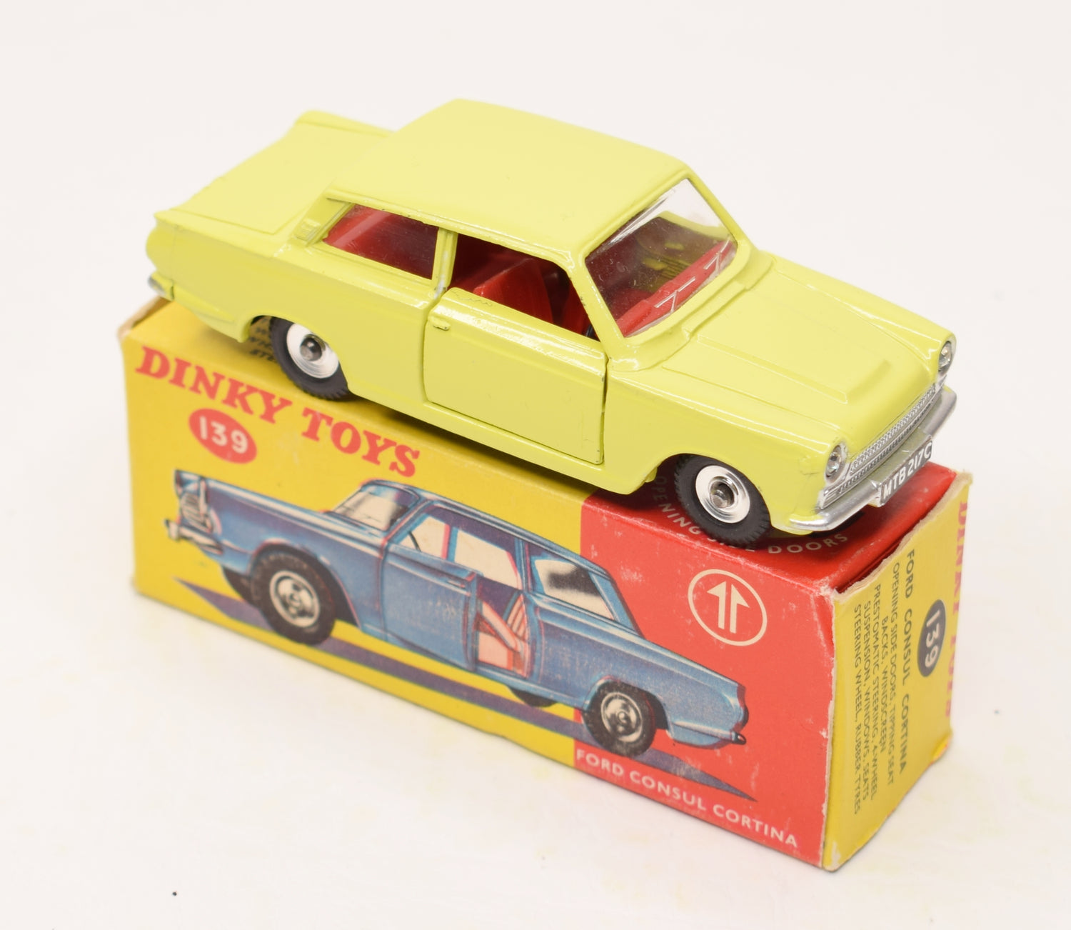 フォード　コルティナ　　ディンキートーイズ Dinky toys 133/139 Ford Cortina Virtually Mint/Boxed 'Cotswold