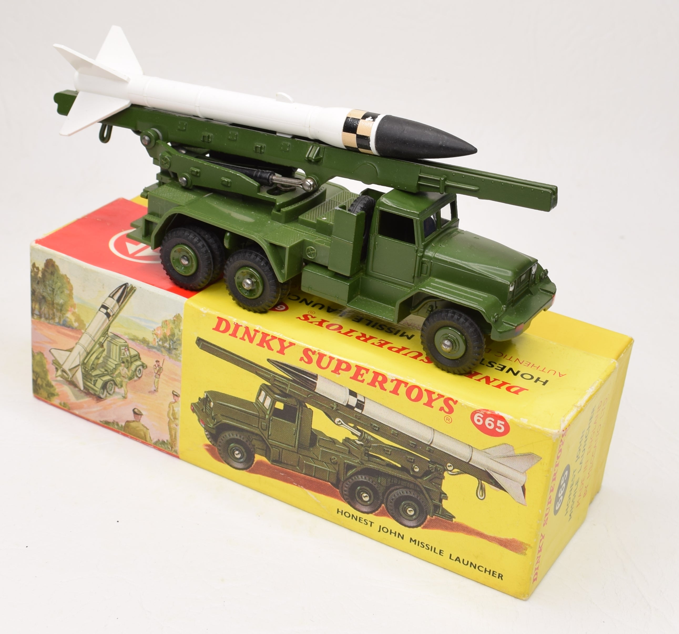DINKY TOYS, BOITE d'origine pour camion lance fusée CORPORAL militaire DINKY TOYS, BOITE d'origine pour camion lance fusée CORPORAL militaire