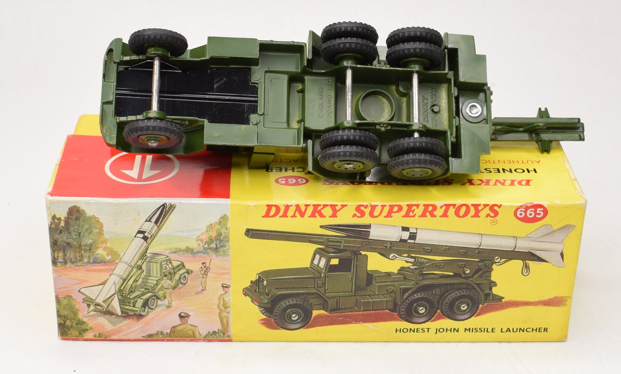 DINKY TOYS, Camion lance fusée militaire corporal DINKY TOYS, Camion lance fusée militaire corporal