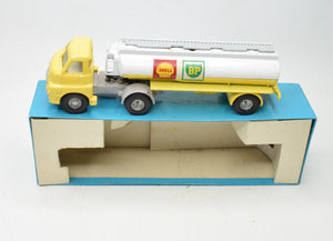 Spot-on 158A/2 Bedford 10 Tonner 2000 Gallon Tanker Very Near Mint/Boxed