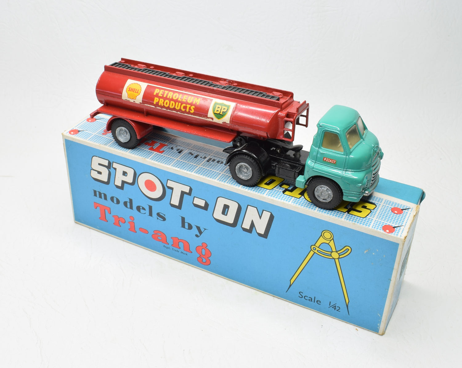 Spot-on 158A/2 Bedford 10 Tonner 2000 Gallon Tanker Very Near Mint/Boxed