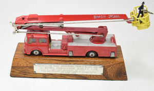 Corgi toys 1127 Simon Snorkel 'Harold Wilson' TUC Presentation The 'Finley' Collection