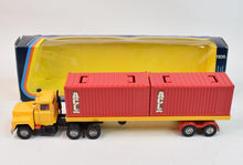 Corgi toys 1106 Mack Container Truck Virtually Mint/Boxed (Red rear wheel arches)