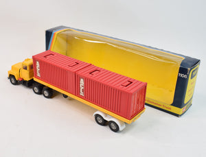 Corgi toys 1106 Mack Container Truck Virtually Mint/Boxed (Yellow trailer)