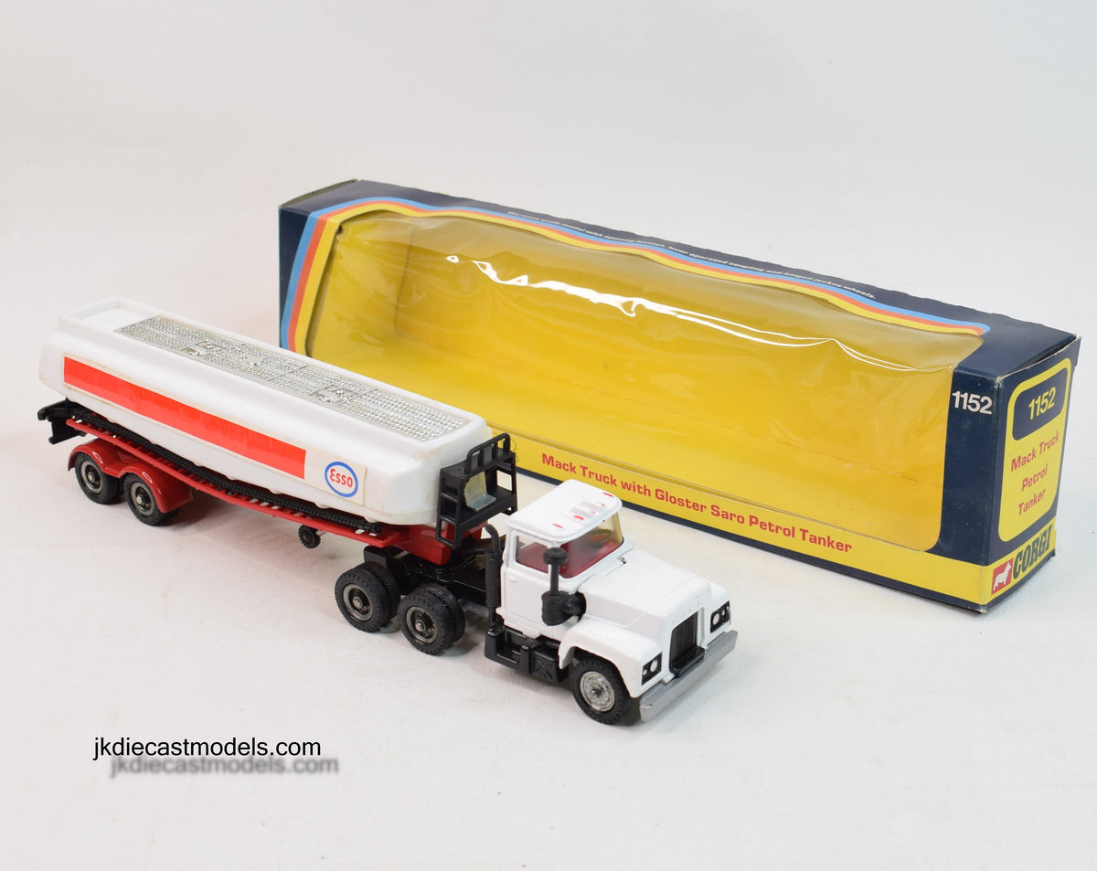 Corgi toys 1152 Mack Tank Truck 'ESSO' Virtually Mint/Boxed