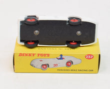 Dinky toys 237 Mercedes Benz Virtually Mint/Boxed