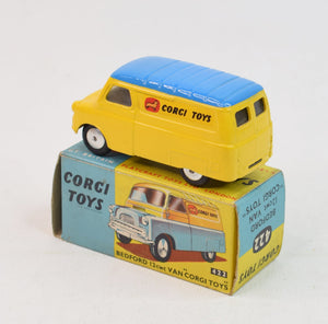 Corgi Toys 422 Bedford Van 'Corgi Toys' Virtually Mint /Nice box