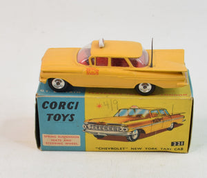 Corgi toys 221 'Chevrolet' New York Taxi Virtually Mint/Boxed (Matte finish)