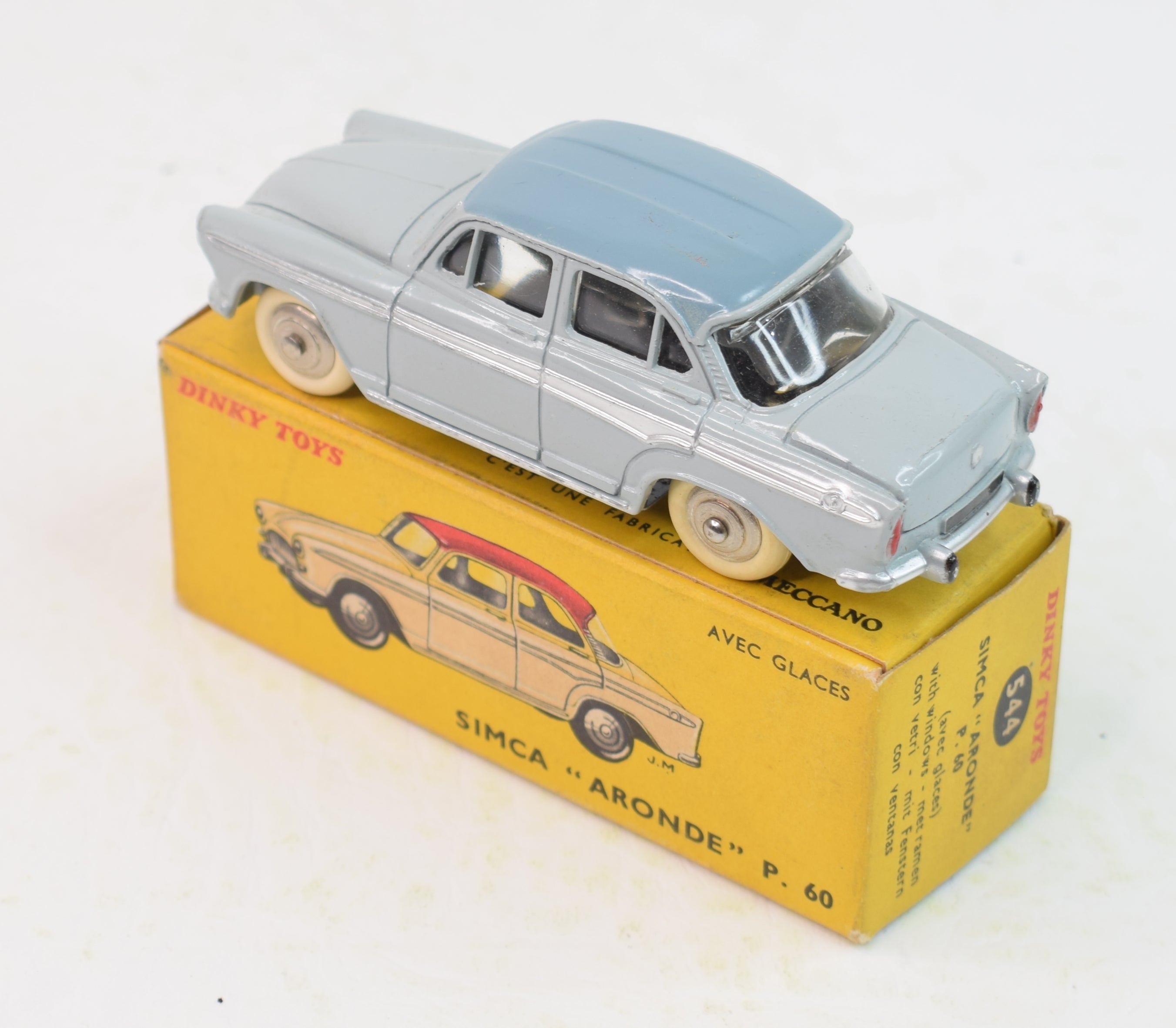 Dinky Toys F n° 544 Simca Aronde P60 1/43 jamais joué en Dinky Toys F n° 544 Simca Aronde P60 1/43 jamais joué en