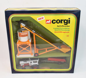 Corgi toys 42 Agricultural set (Old Shop Stock) 'Beech House' Collection