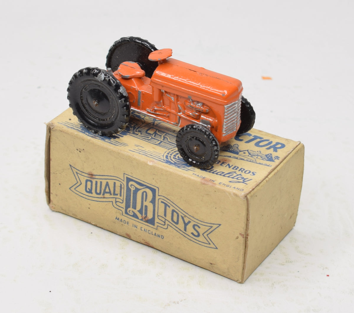 Benbros Tractor Very Near Mint/Boxed (Rare early issue) 'Heritage' Collection