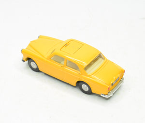 Spot-on 216 Volvo 122s Very Near Mint/Unboxed