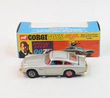 Corgi Toys 270 James Bond DB5 Mint/Nice box The 'Harrier' Collection