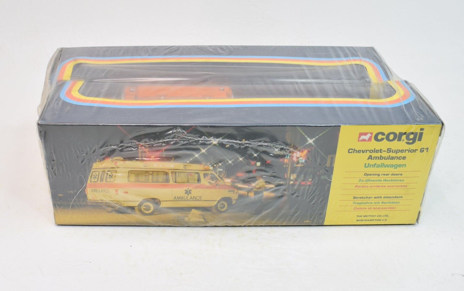 Corgi toys 405 Chevrolet Superior 61 Ambulance Trade wrap of 2