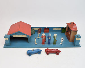 Crescent toys Garage gift set Near Mint/Boxed