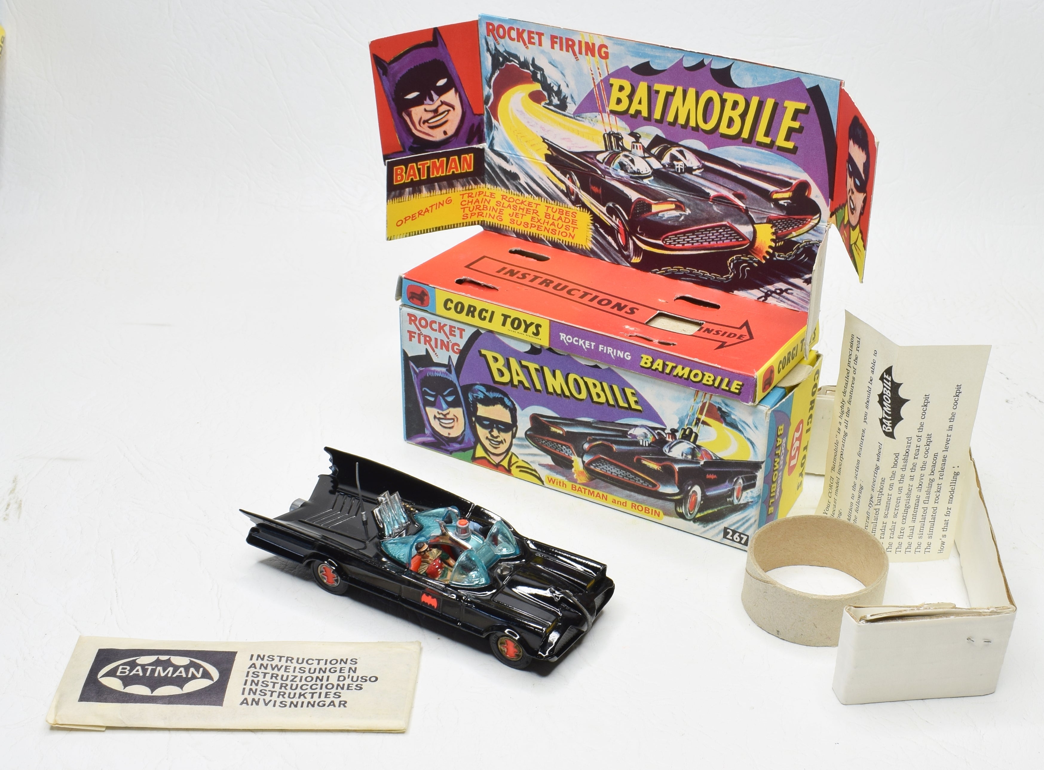 Corgi toys 267 Batmobile Virtually Mint/Boxed (1st issue without