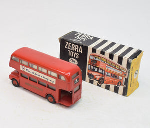 Zebra Toys 30 Routemaster Very Near Mint/Boxed 'Heritage' Collection