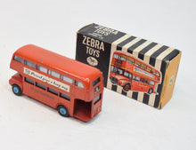 Zebra Toys 30 Routemaster Very Near Mint/Boxed 'Heritage' Collection