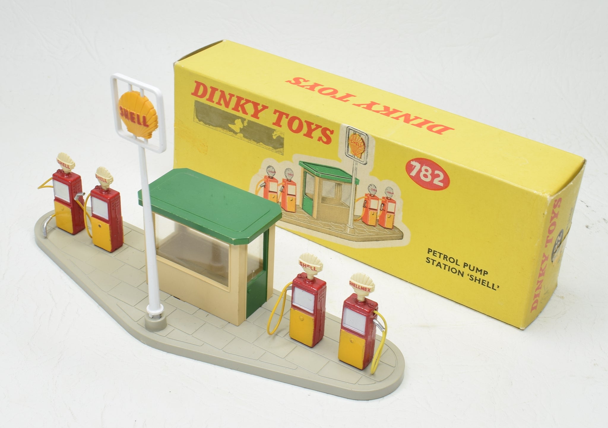 Dinky Toys 782 'Shell' Pump set Very Near Mint/Boxed (New 'Brecon 