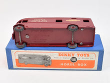 Dinky toys 581 Horse Box Virtually Mint/Nice box